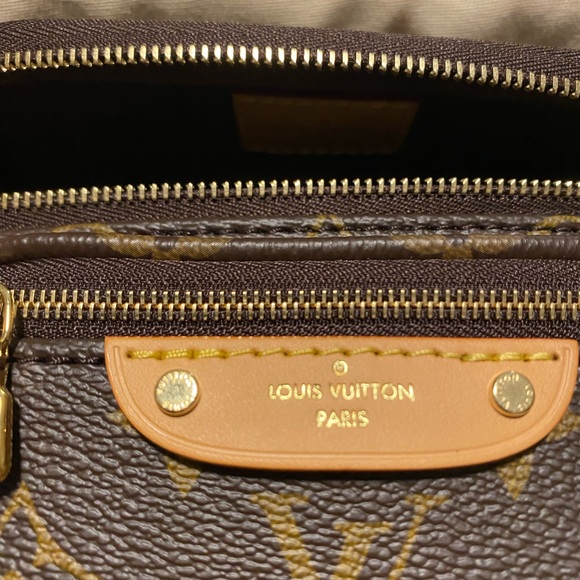 Louis Vuitton Brand New Mini Bum Bag - Picture 6 of 11